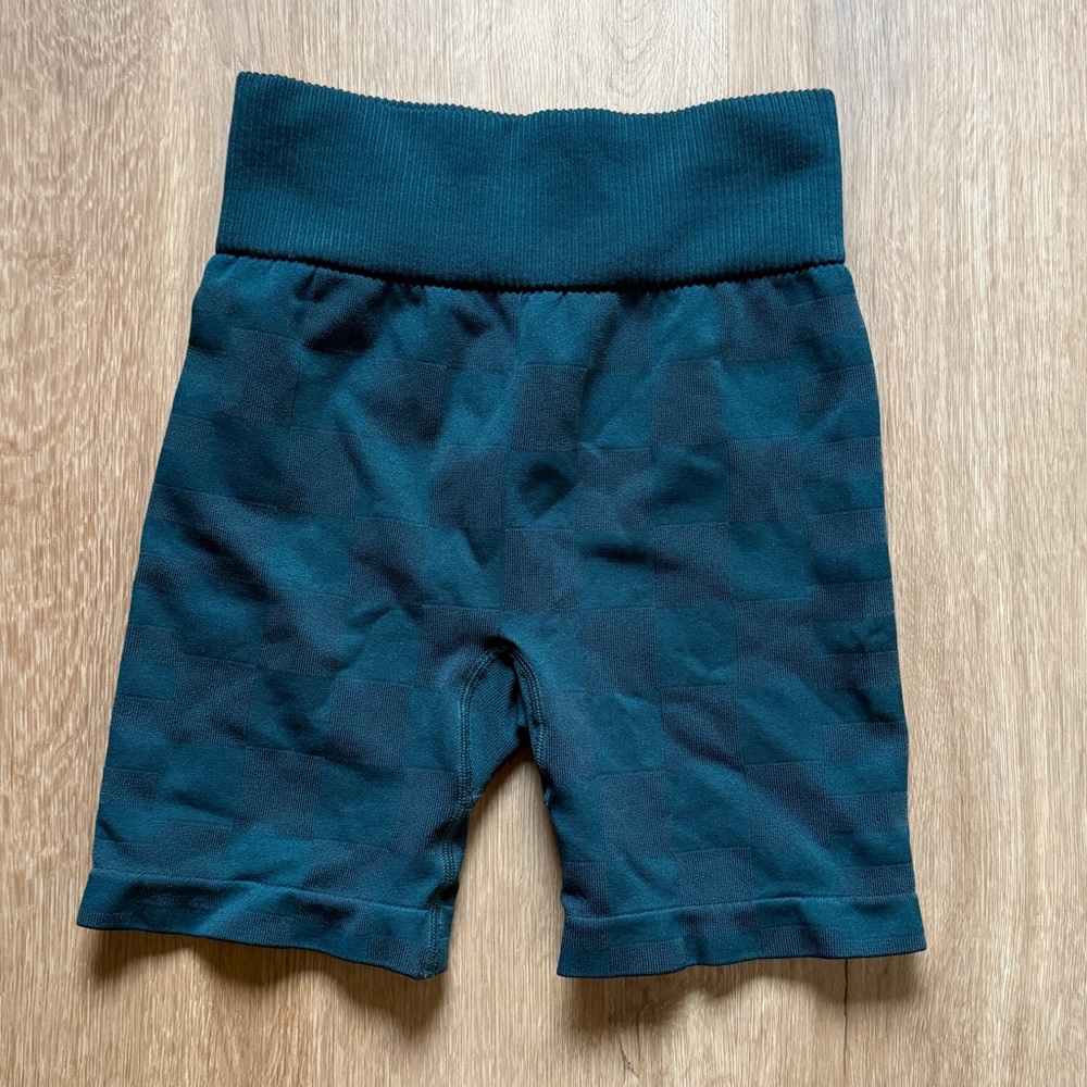 Prozis Checkered Shorts